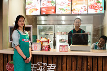 從地鐵口自提到入駐外賣平臺(tái)，他是這樣滿足顧客需求的|餐飲界