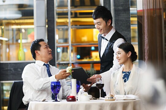 年末餐廳用工荒，看看老板、服務員、廚師都是怎么說的|餐飲界