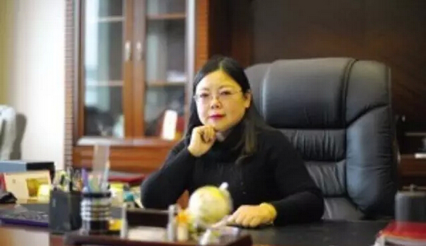 身家過億的餐飲老板轉(zhuǎn)型互聯(lián)網(wǎng)，哪3個關(guān)卡卡住了？|餐飲界