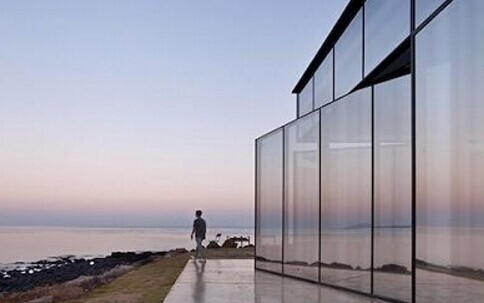 去濟(jì)州島的話，這家玻璃咖啡店一定要看看