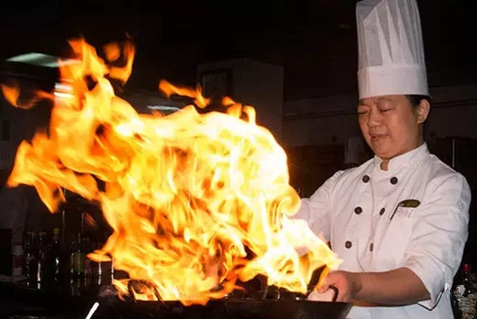 重金挖來了大廚，為何生意卻沒有想象中的好？