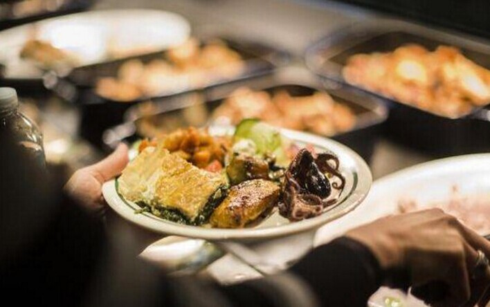 Facebook高大上的員工餐廳：我不吃，我就看看|餐飲界