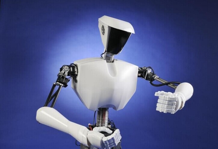 智能機(jī)器人不夠智能 慘被餐廳“炒魷魚”！