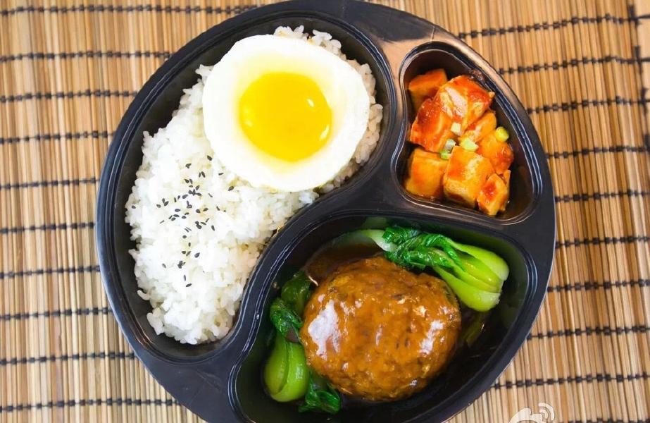 13年前的中國(guó)外賣龍頭就是這樣斷送了自己的地位？|餐飲界