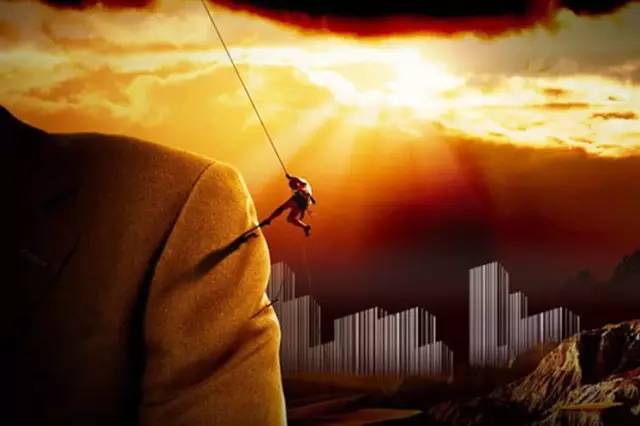 礦泉水“勾搭”菜品，這個(gè)賣點(diǎn)能在餐飲界火起來嗎？|餐飲界