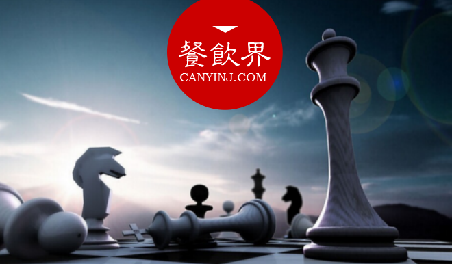 這兩家餐廳想通過(guò)創(chuàng)意營(yíng)銷出奇制勝，卻自損八百，這是為何？ | 案例