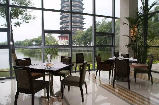 這家餐廳十年不打折，日流水17萬(wàn)