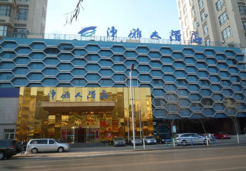 28歲的餐飲巨頭倒下了：昔日行業(yè)標桿，無數(shù)人跑去偷師|餐飲界