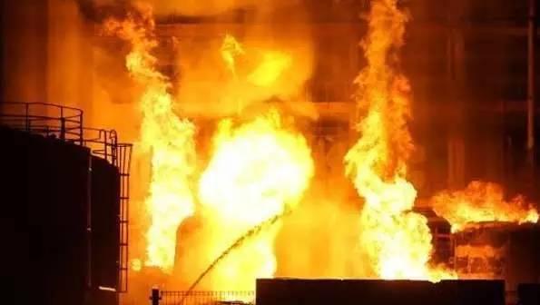 警示！餐館發(fā)生爆炸老板身亡，原因竟是用了它！