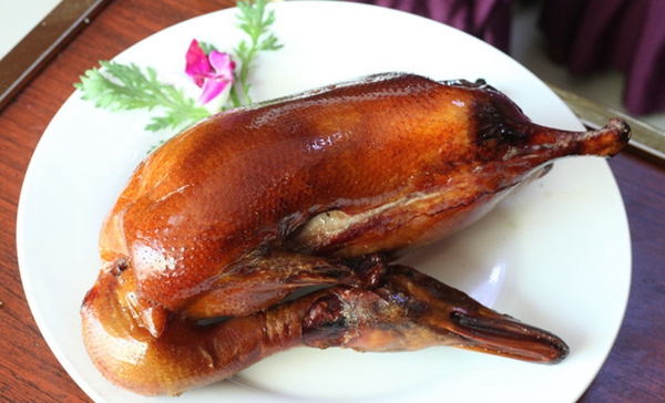 25年經(jīng)歷三次餐飲行業(yè)大動(dòng)蕩 金百萬憑什么越戰(zhàn)越強(qiáng)|餐飲界