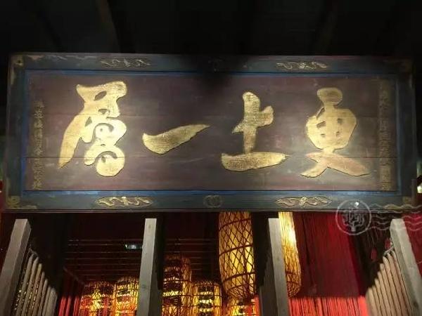 這家大牌檔，一年八百多萬人到店用餐，顧客排隊(duì)時(shí)間多達(dá)4小時(shí)！|餐飲界