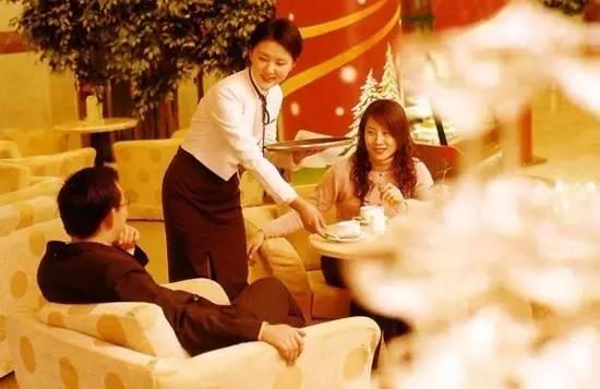 這樣為顧客點(diǎn)餐，餐廳營業(yè)額提升20%！