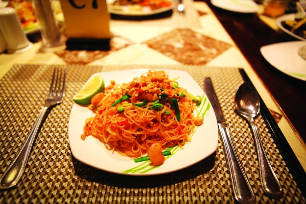 自助餐品類如何突圍？是時候?qū)Α拔镉兴怠敝匦露x了