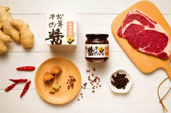 面對早已對手林立的調(diào)味品市場，呷哺呷哺為何現(xiàn)在才選擇進入？