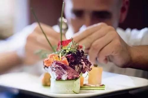 2017年，這樣的員工才是餐飲老板想要的！