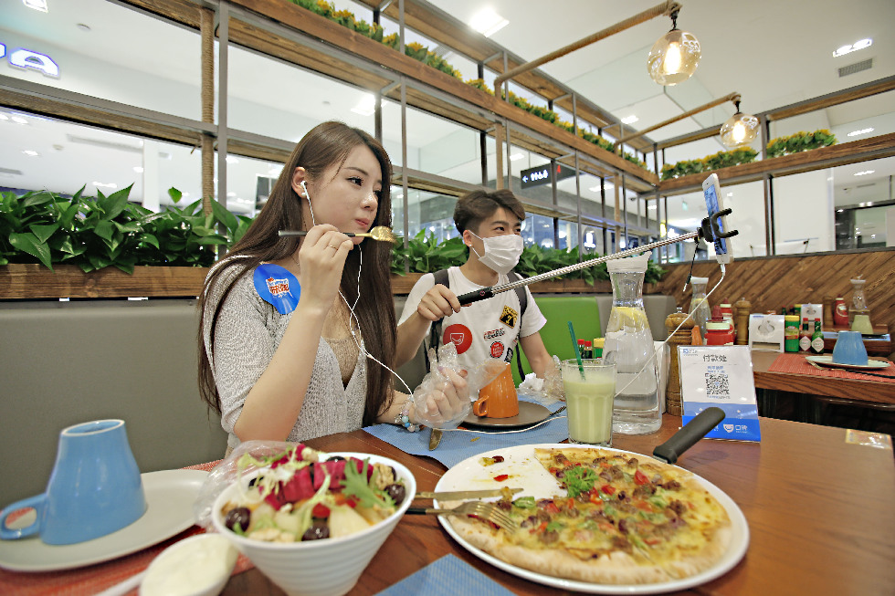 大眾直播來臨，風(fēng)口期餐飲人首先要搞清哪幾個(gè)關(guān)鍵？