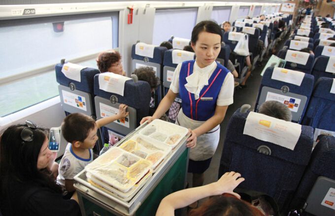 高鐵餐飲飽受詬病的背后，增量市場空間如何挖掘？