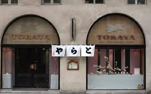 日本小吃店如何做大做強(qiáng)？我們發(fā)現(xiàn)了兩種完全不同的方法