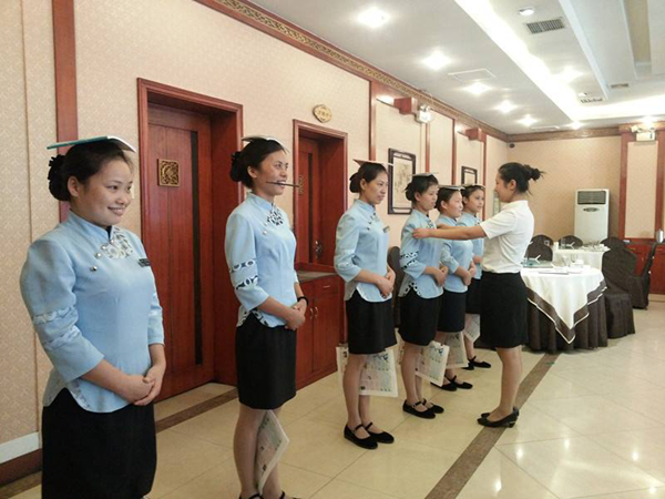 學(xué)七招做好內(nèi)部培訓(xùn)，看餐飲名企如何低成本訓(xùn)導(dǎo)員工|餐飲界