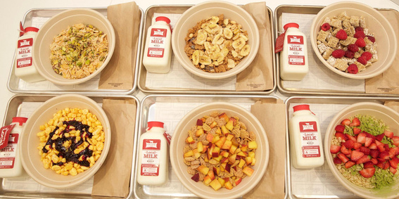 包裝食品公司遇困境，紛紛開(kāi)餐廳“解圍”