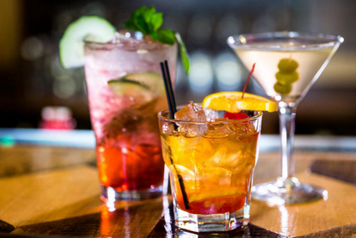 喜茶、一點(diǎn)點(diǎn)、奈雪，數(shù)據(jù)PK網(wǎng)紅茶飲誰(shuí)家強(qiáng)？