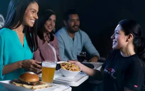 餐飲+電影，美國影院的新探索