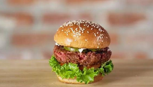 人造牛肉價(jià)格四年降了 96%，但還要 3.7 萬元一斤