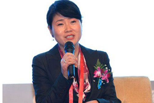 餐飲創(chuàng)業(yè)：你把這個(gè)店當(dāng)笑話，誰知老板娘身價(jià)22.24億！