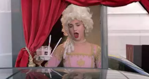 巴西街頭，為什么出現(xiàn)了一個(gè)移動(dòng)的麥當(dāng)勞餐廳？