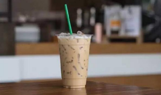 為什么那么多人以為星巴克咖啡里有“糞便”？
