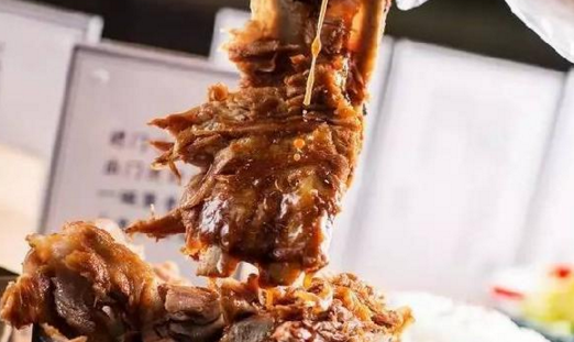 這間餐廳憑一份“犟骨頭”半年拿下天津，現(xiàn)在還要征服北京