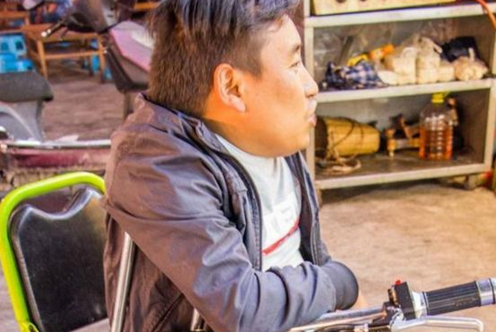 昆明燒烤界的傳奇人物，身高只有1米，牛肉串極品