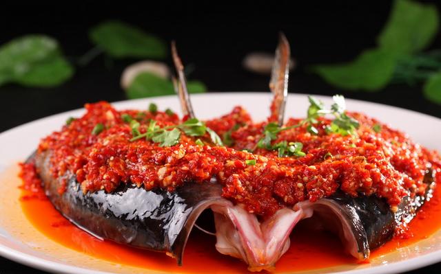 為什么這家湘菜館老板娘開(kāi)店，比2位資深大廚成功？|餐飲界