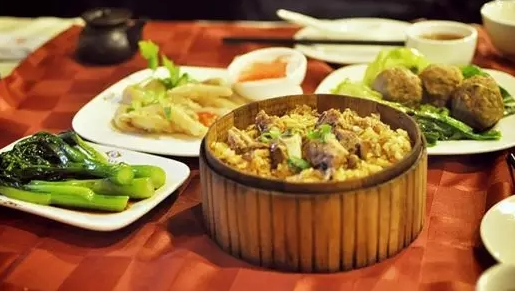 為啥開一家店很賺錢，開三家店反倒不賺錢了？