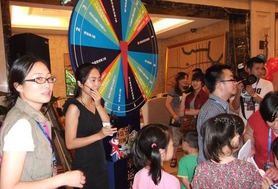 從比基尼女郎、斯巴達勇士到接吻、比xiong，餐廳營銷正在發(fā)生怎樣的轉變？