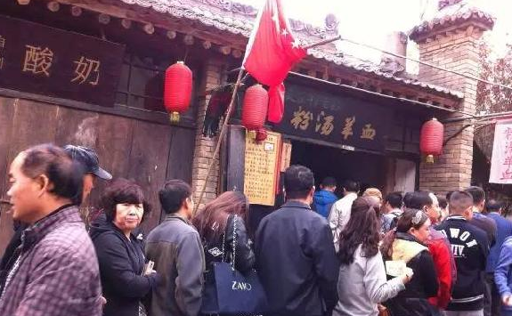 袁家村餐飲日營業(yè)額200萬，為什么別人一模仿就死翹翹？