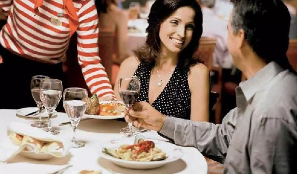 學(xué)會(huì)這10個(gè)簡(jiǎn)單的銷(xiāo)售方法，有效提升餐廳營(yíng)業(yè)額！