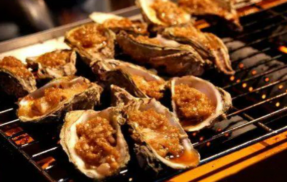 5000元開店賣生蠔，燒烤小伙2年成酒店集團(tuán)老總！秘訣就7個字！！