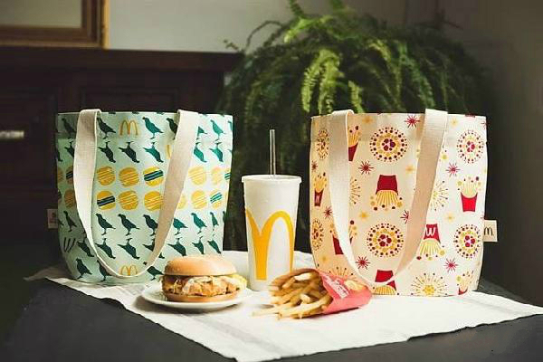 吃漢堡也文青，麥當勞耍“花樣”|餐飲界