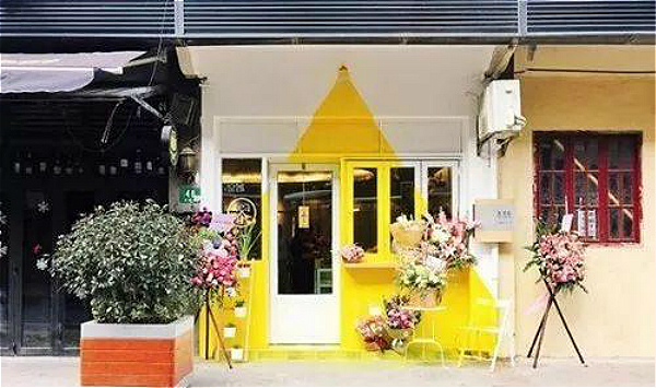 奶茶店的自我修養(yǎng)：賺大錢(qián)之前先被人記住|餐飲界