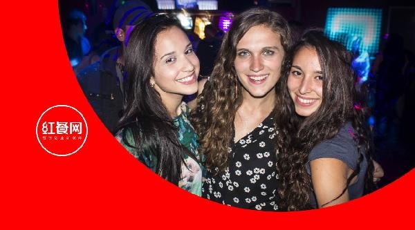 喜茶、海底撈都瘋了嗎？這簡直不是個餐廳了