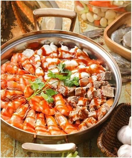 靠一道燜菜5年開店600家，一年?duì)I收20億，這家店有什么不外傳的秘訣？