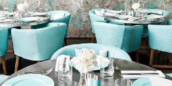 五十六年后，你終于能在Tiffany吃上早餐了