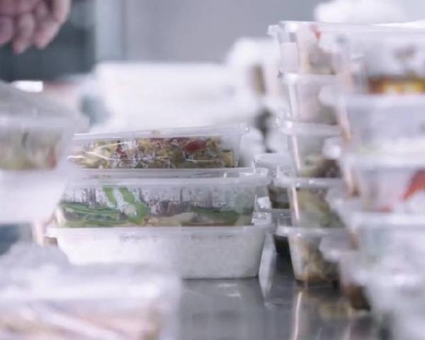 11家店全是萬單銷冠！年入1.5億！他成為“深圳外賣之王”的秘密是……|餐飲界