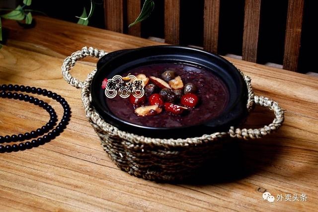 從無(wú)人問津，到餓了么、美團(tuán)上的爆品，如何憑一碗粥拿到晉級(jí)牌