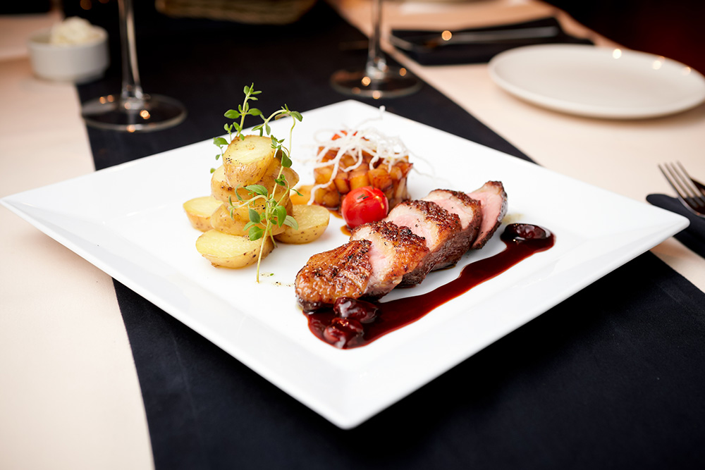 中餐出海30年：月虧60萬，至少5年才回本！！|餐飲界