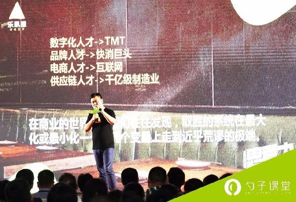 聽說你五行缺人，所以你知道“挖人”的正確姿勢(shì)嗎？