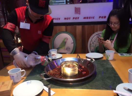 吃膩了火鍋，想換換口味?麻辣美味的水煮肉片食譜送給你