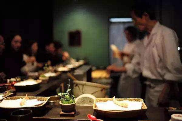 2022年猜想之中國(guó)街頭餐廳現(xiàn)狀：這4個(gè)品類(lèi)將會(huì)崛起|餐飲界