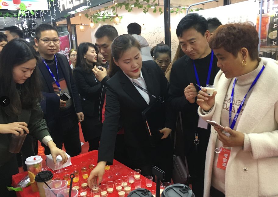 一夜之間火爆全國(guó)的烏龍煎，究竟做對(duì)了啥？